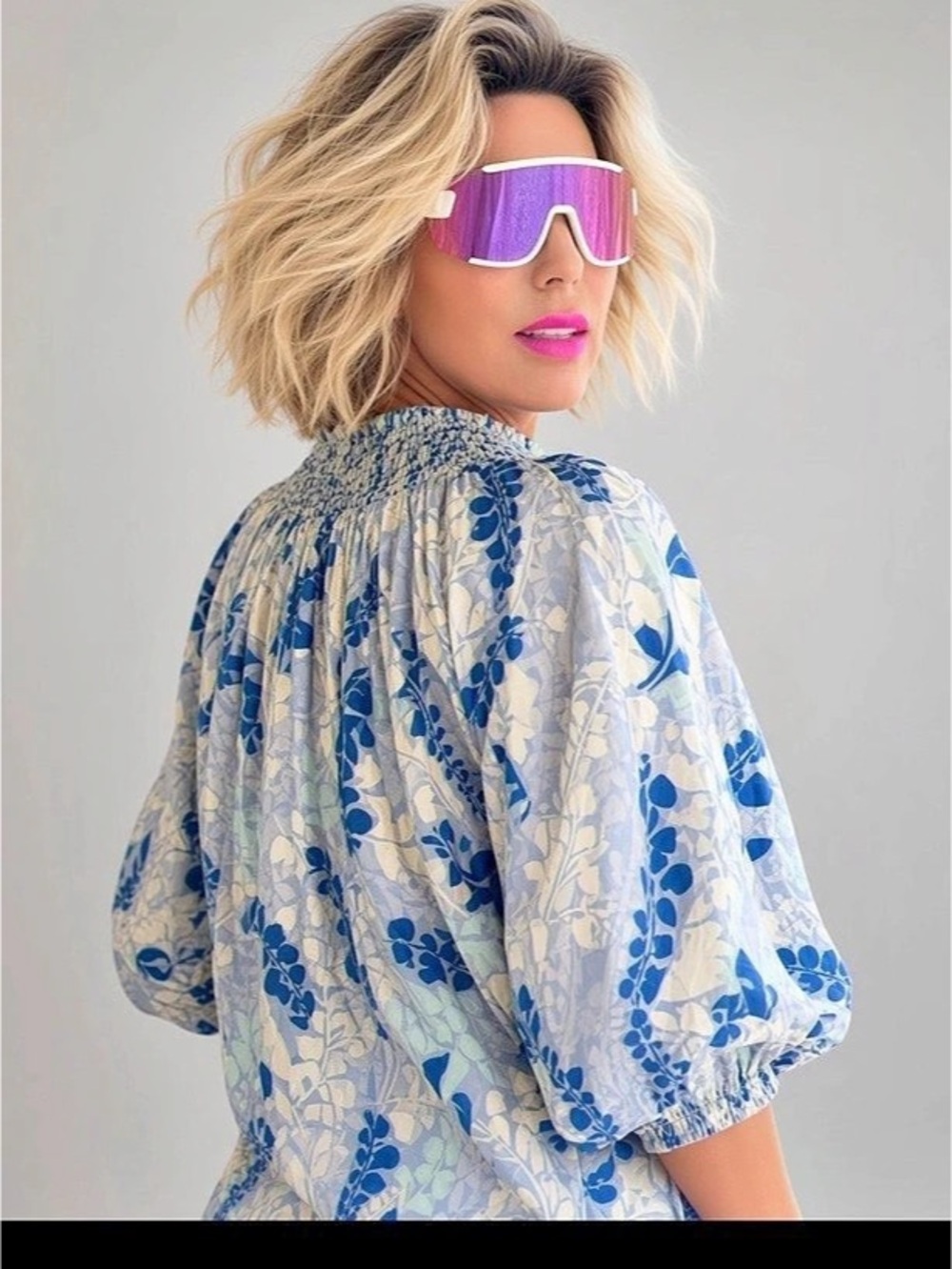 C.K. Bradley Abstract Print Blouse in Blue & White Size Large Like New
